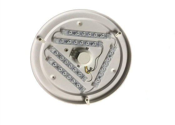 O teto grosso do chassi do metal montou o banheiro do quarto das luzes 24W 32W do diodo emissor de luz