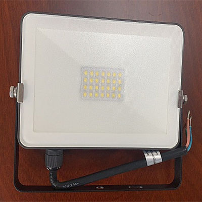 A água impermeabiliza o projetor do diodo emissor de luz de 10W a 100W para o parque e o jardim Ip65