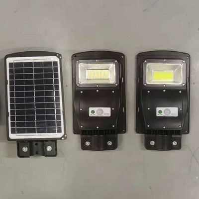 A versão de SMD e de ESPIGA de integra a luz solar do jardim para a estrada e a área habitável