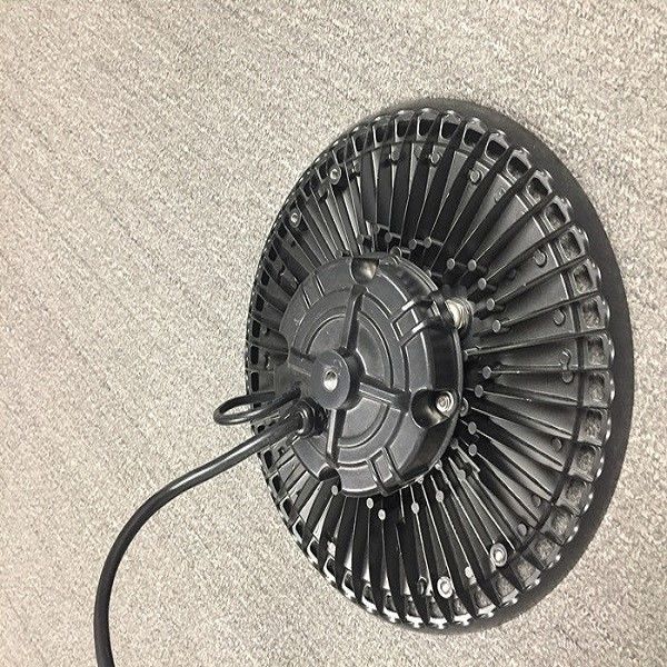 O UFO de alumínio IP65 do smd impermeável industrial do armazém da fábrica 100w 150w 200w conduziu a luz alta da baía